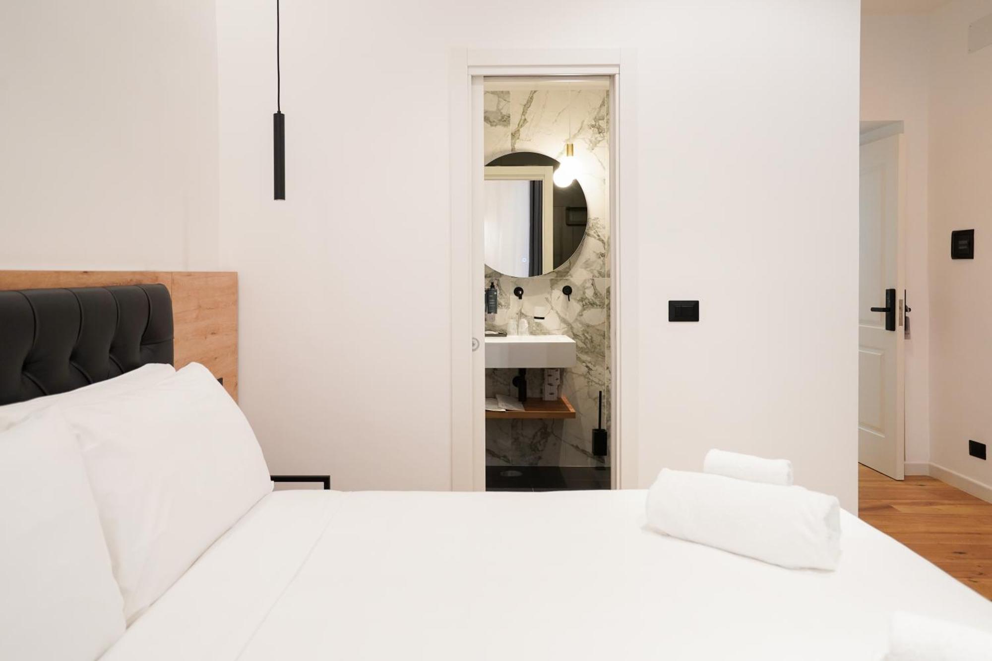 No Man'S Land Guesthouse 로마 외부 사진