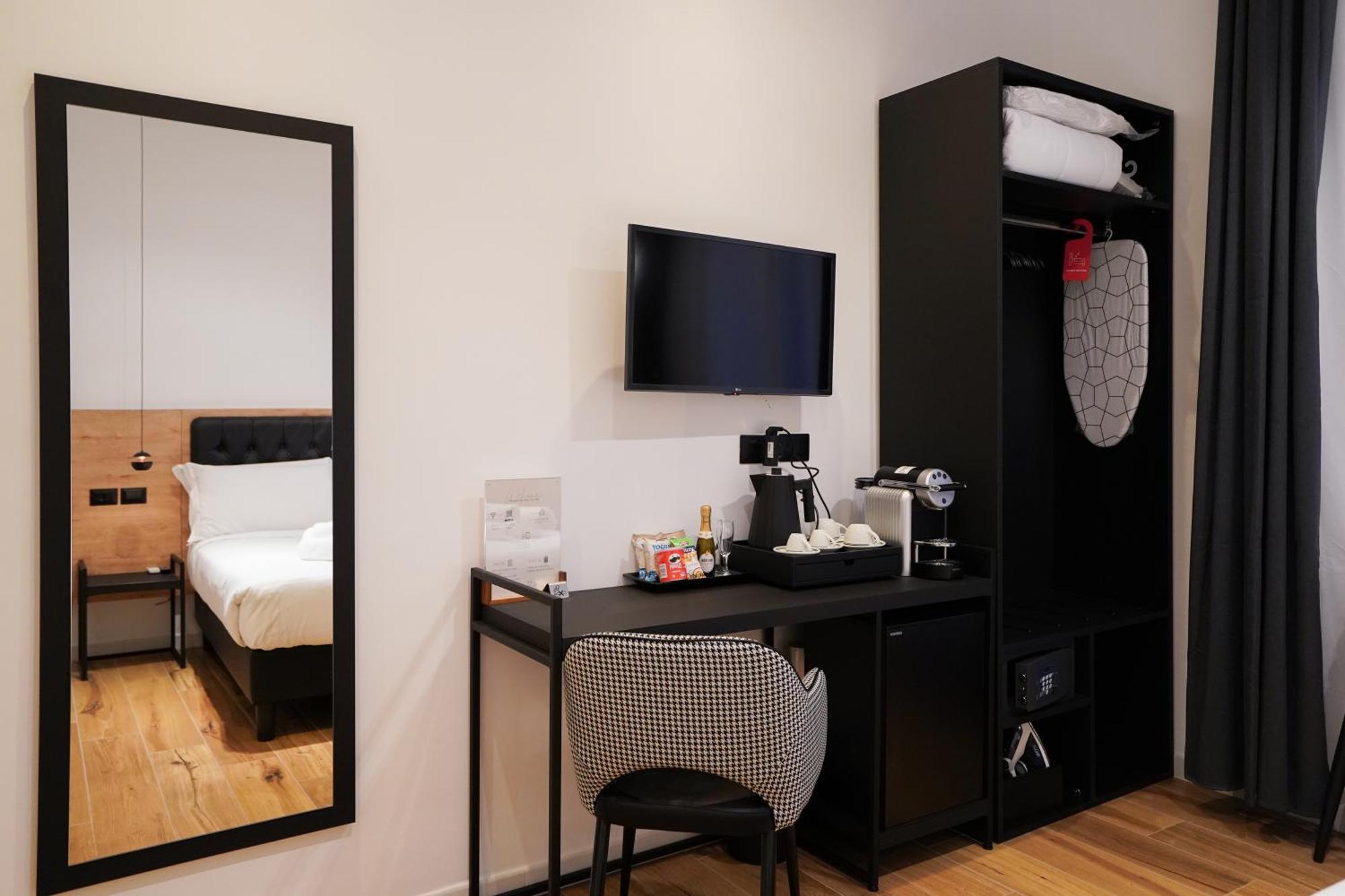 No Man'S Land Guesthouse 로마 외부 사진